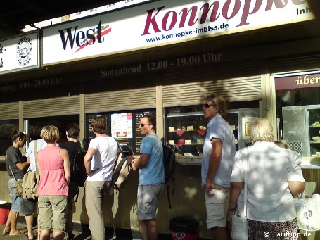 Die beste Currywurst Berlins: Das W995 l&auml;sst Konnopkes Imbiss in vollem Glanz erstrahlen